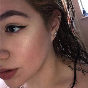 Meet your Posher, Victoria